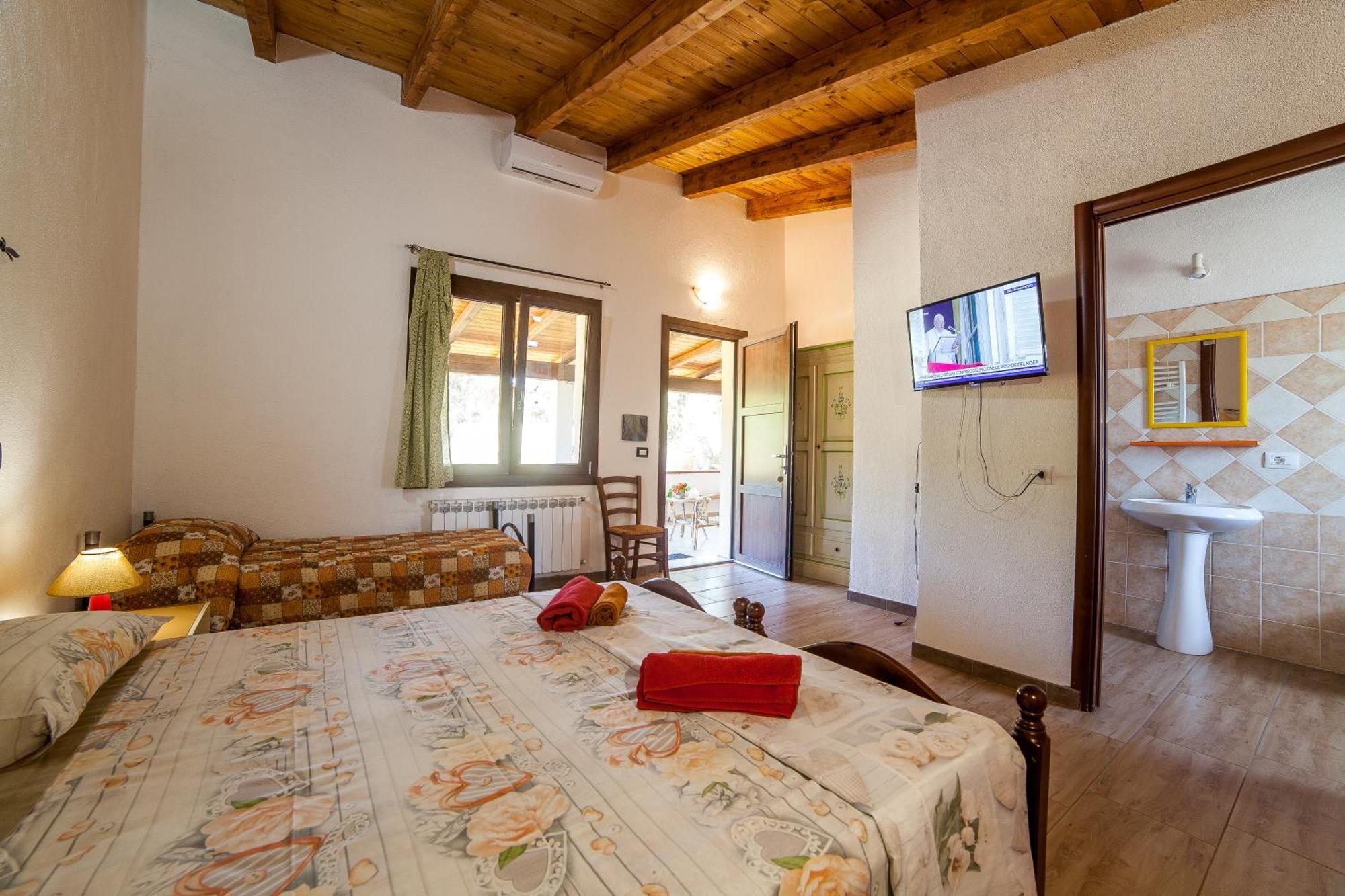 Sa Tanchitta Villa Ula Tirso Exteriör bild