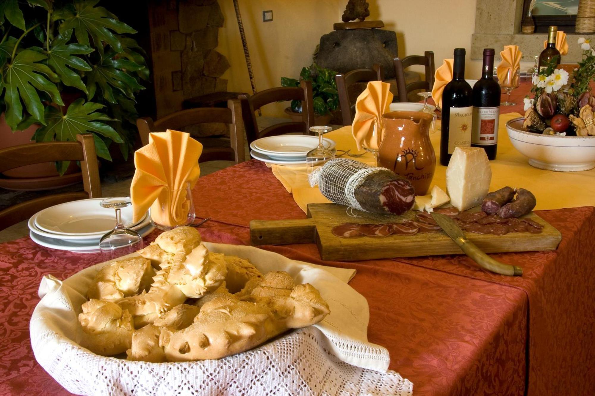 Sa Tanchitta Villa Ula Tirso Exteriör bild